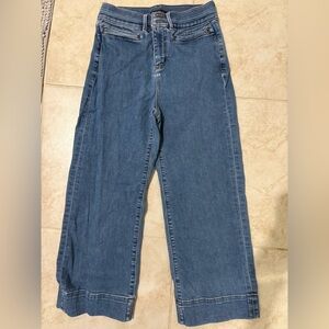 Ann Taylor Women’s Petite Ankle Jeans. Wide Leg. 23” Inseam.  2P.